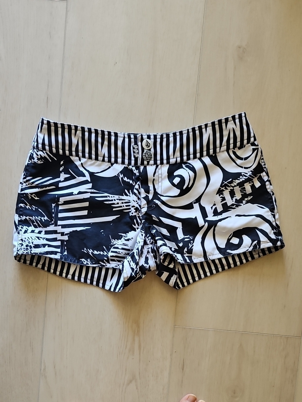 Volcom Black & White Reversible Board Shorts
